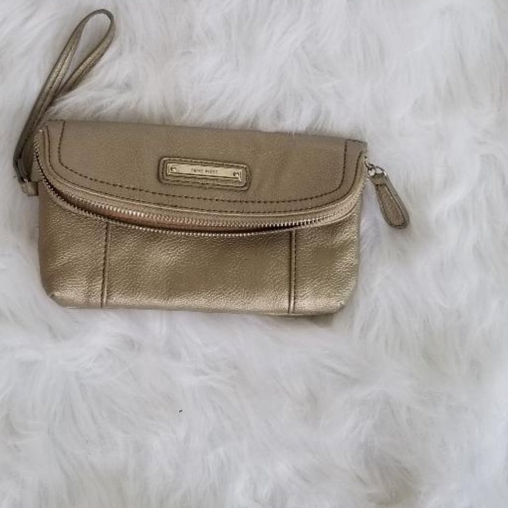Nine west  wristlet